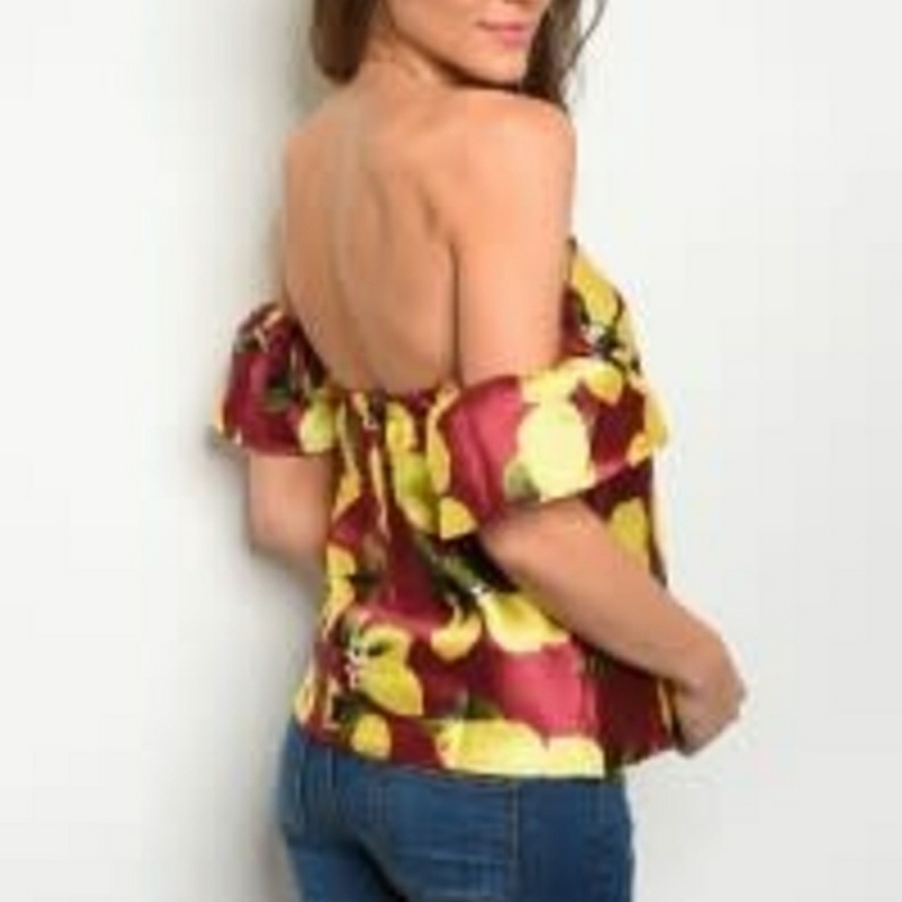 Off the shoulder lemon print top